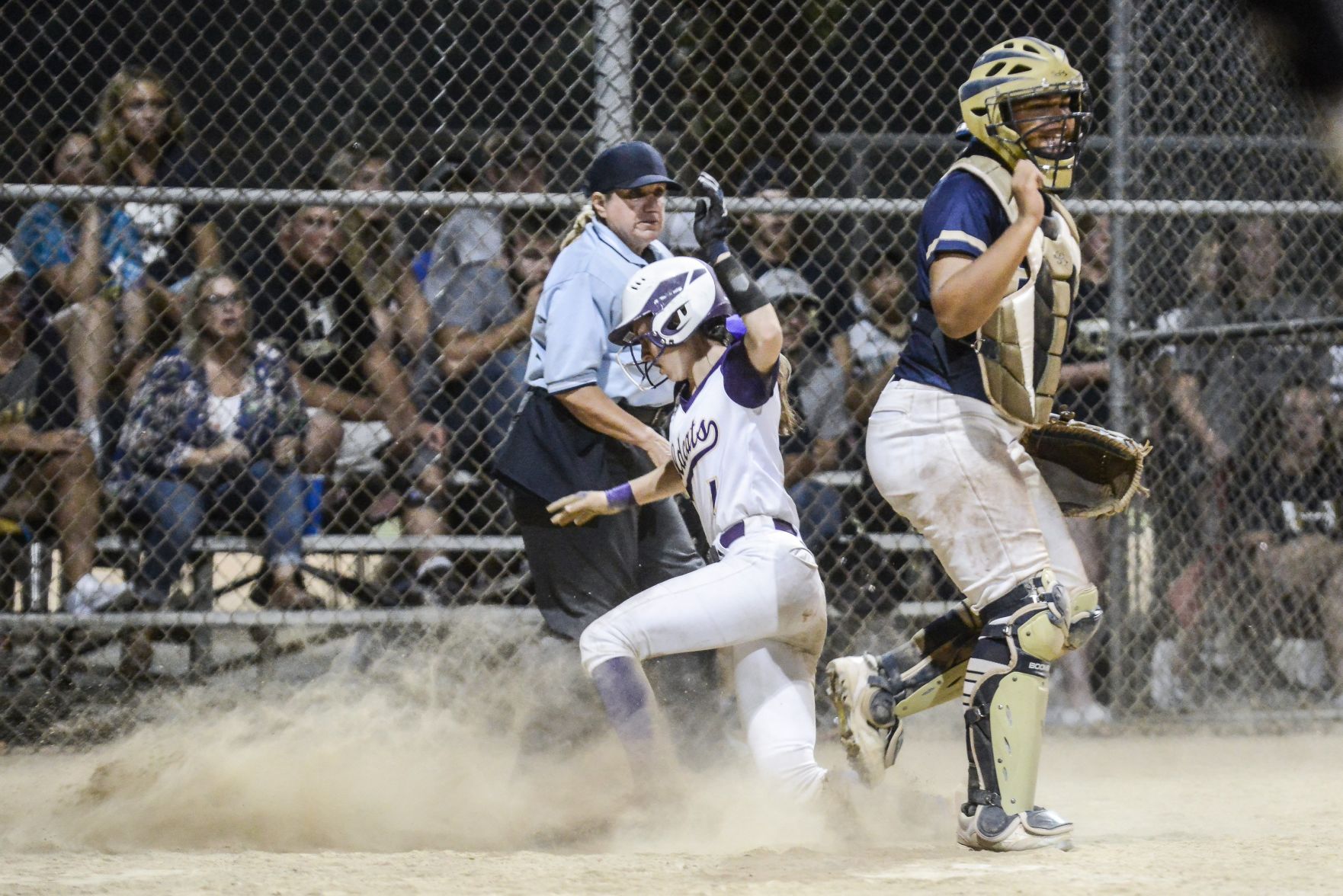 9/18/19 - Suburban Softball Tournament final - Holt vs Eureka
